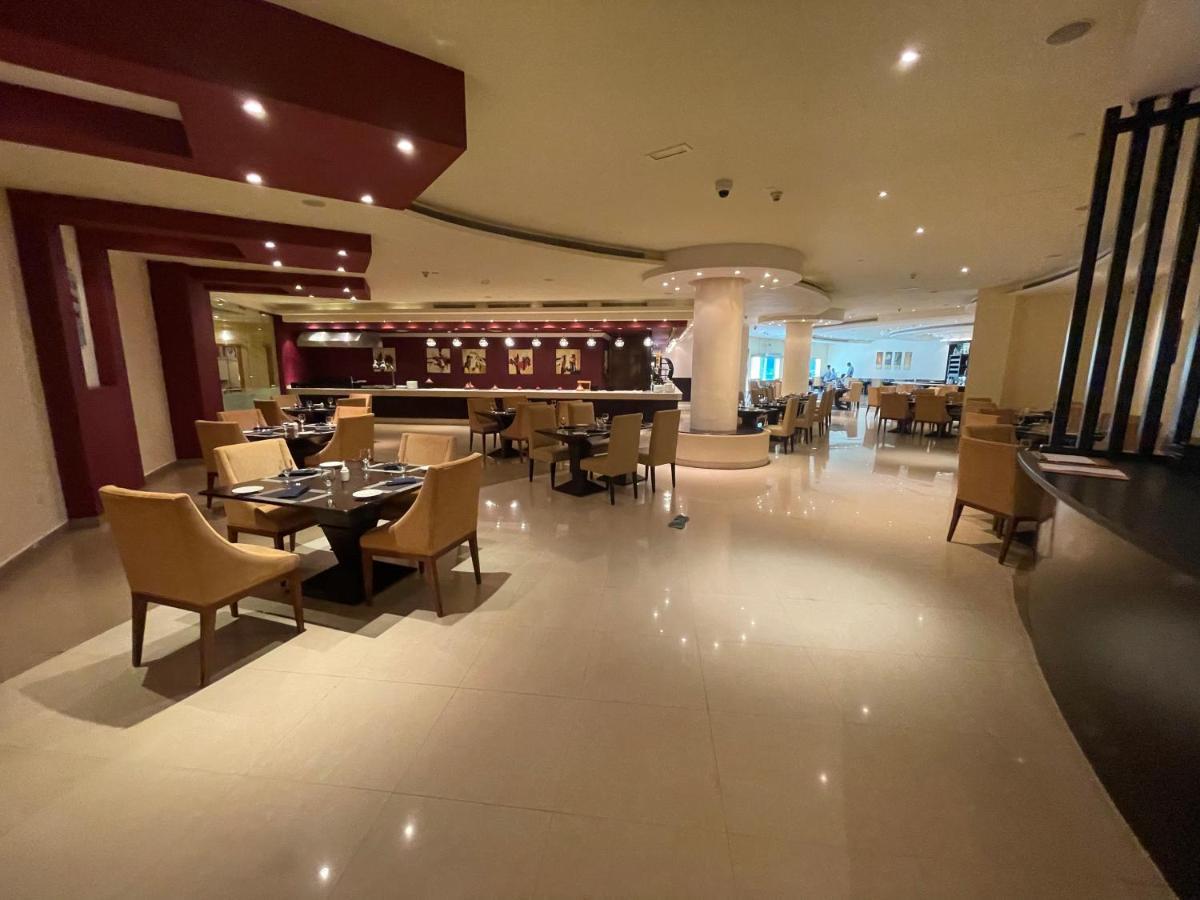 Private Suites Al Hamra Palace At Golf & Sea Resort Ras Al-Chajma Zewnętrze zdjęcie
