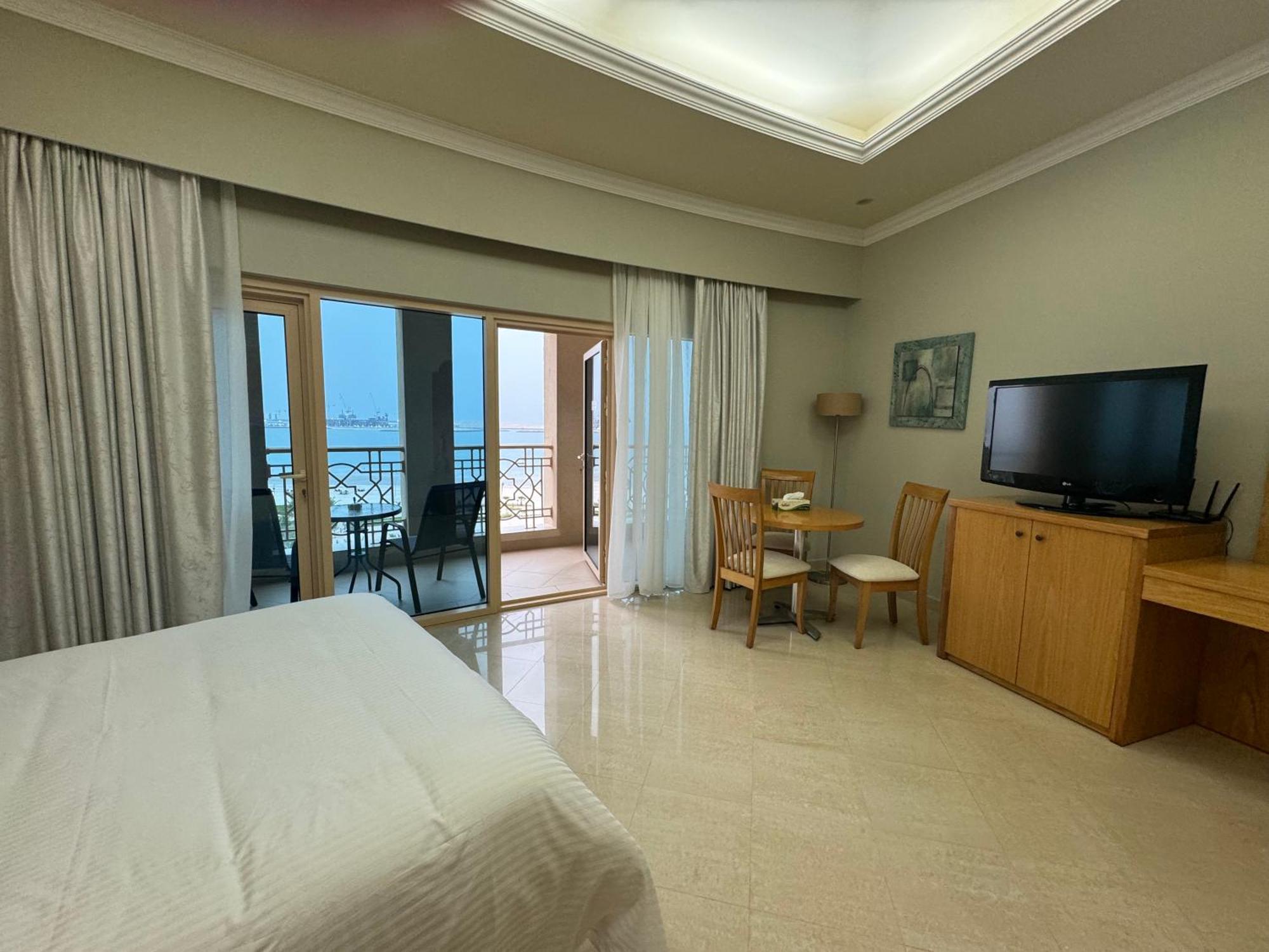Private Suites Al Hamra Palace At Golf & Sea Resort Ras Al-Chajma Pokój zdjęcie