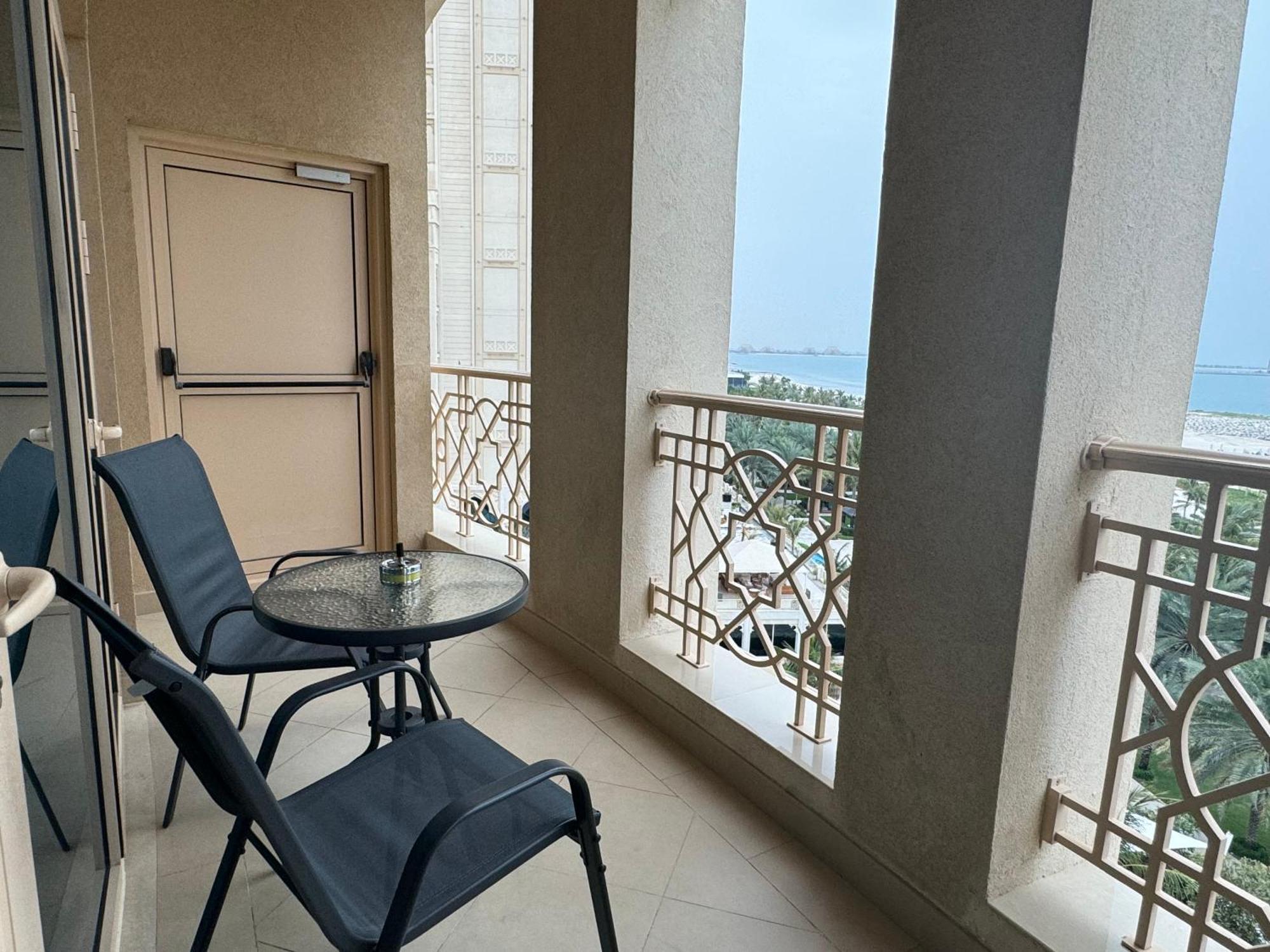 Private Suites Al Hamra Palace At Golf & Sea Resort Ras Al-Chajma Pokój zdjęcie
