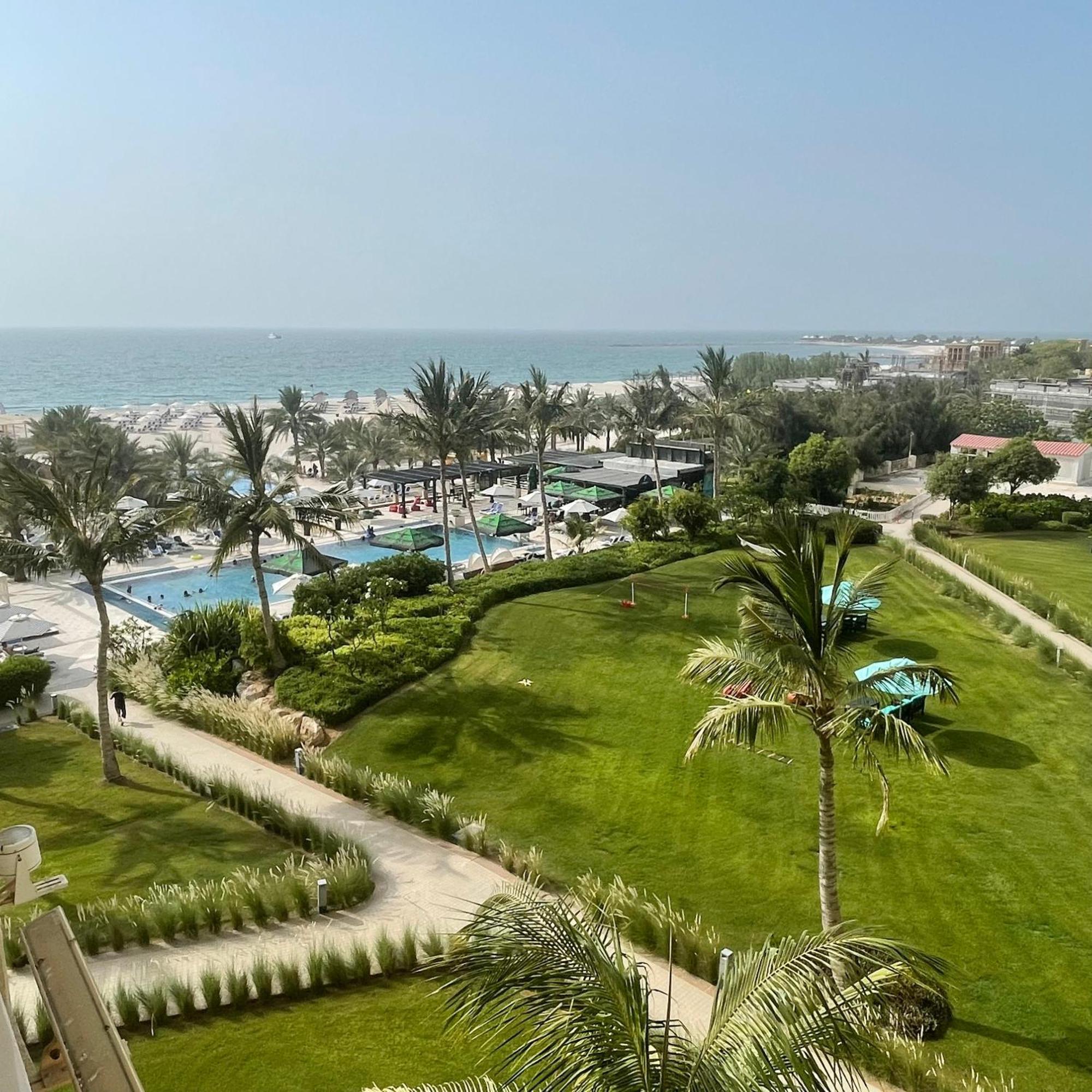 Private Suites Al Hamra Palace At Golf & Sea Resort Ras Al-Chajma Pokój zdjęcie